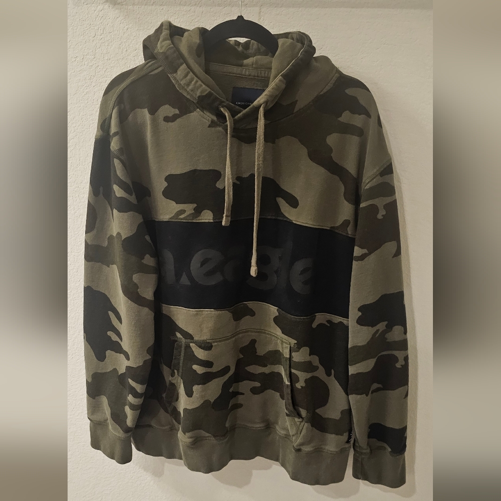 American Eagle AEO Camo Hoodie Mens Size Medium Camouflage Sweatshirt